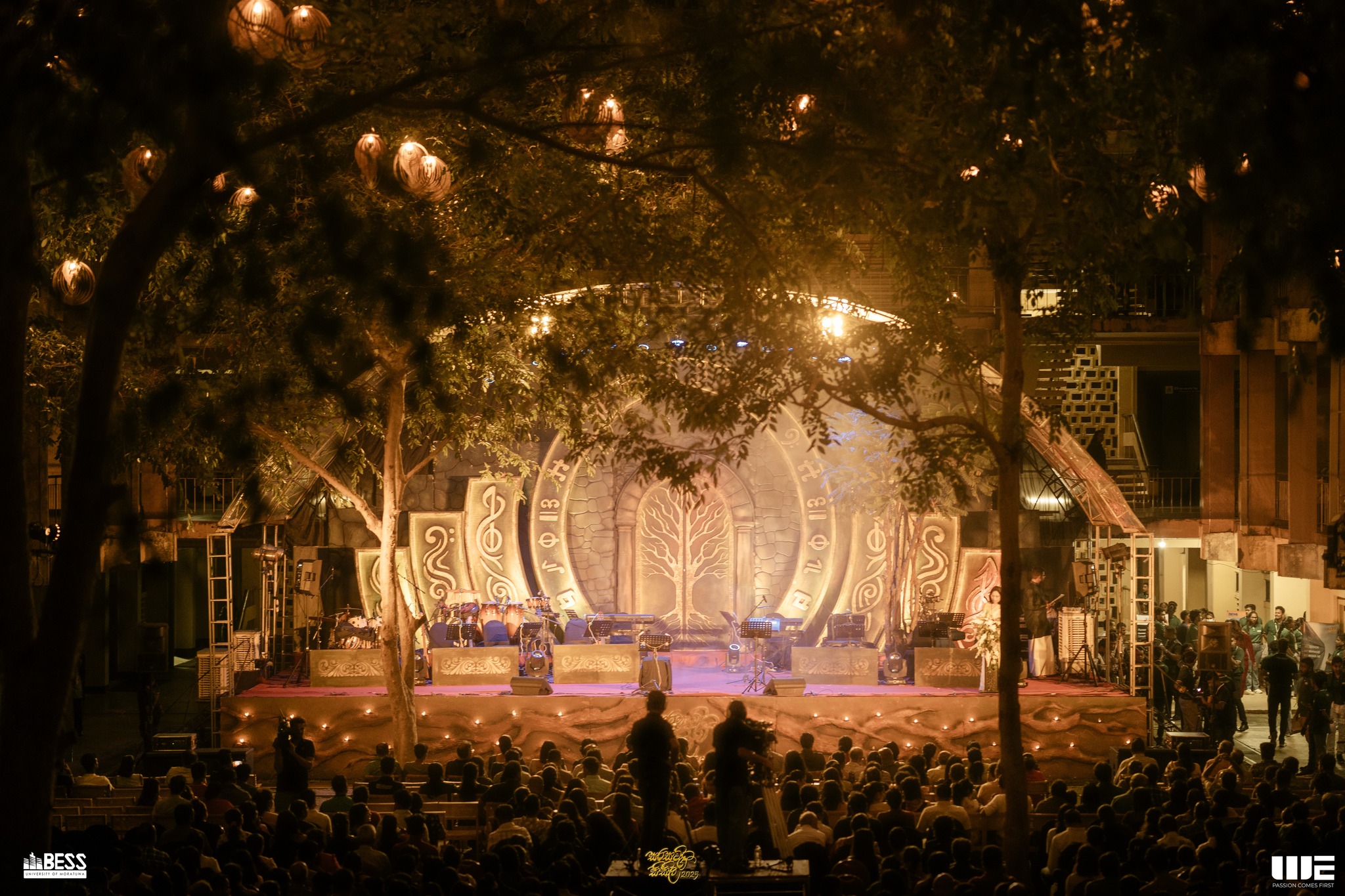 Sarasavi Gee Sisila Gallery Image